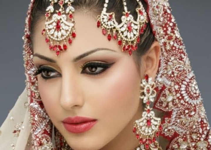 Делаем красивый арабский макияж