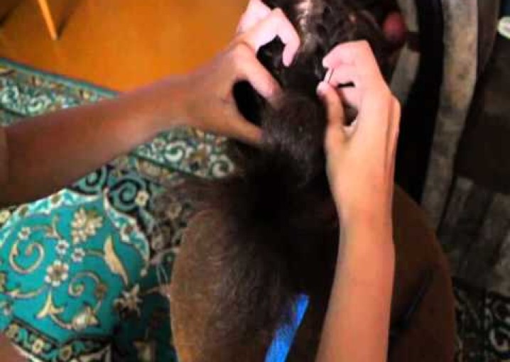 Видео урок: прическа с плетением на длинные волосы.