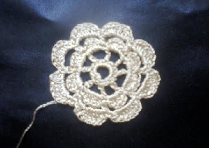 Мотив цветочек  (вязание крючком).  Flower motif (crochet).