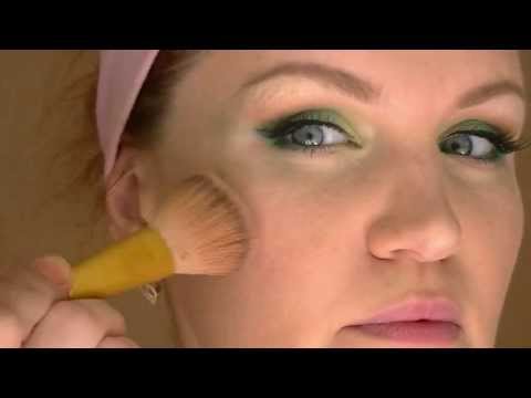 Летний макияж в зеленых оттенках Летний макияж в зеленых оттенках