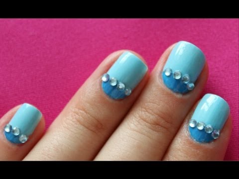 Blue moon manicure with rhinestones/Голубой лунный маникюр со стразами Blue moon manicure with rhinestones/Голубой лунный маникюр со стразами