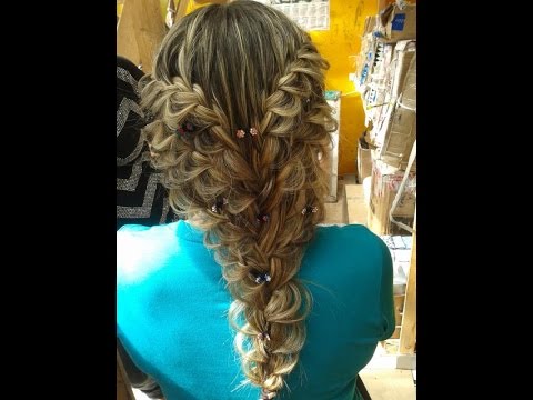прическа из косичек (hairstyle of braids)
