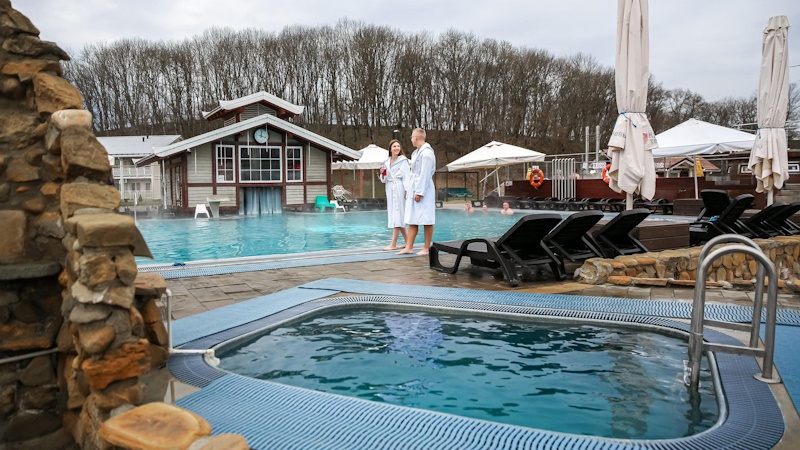 Как правильно принимать термальные ванны: время, частота, противопоказания